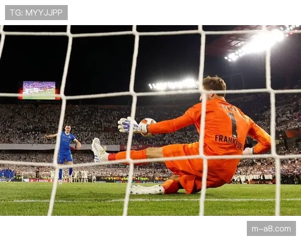 欧协联:法兰克福点球大战淘汰塞尔维特,惊险晋级八强 欧协联:法兰克福点球大战淘汰塞尔维特,惊险晋级八强